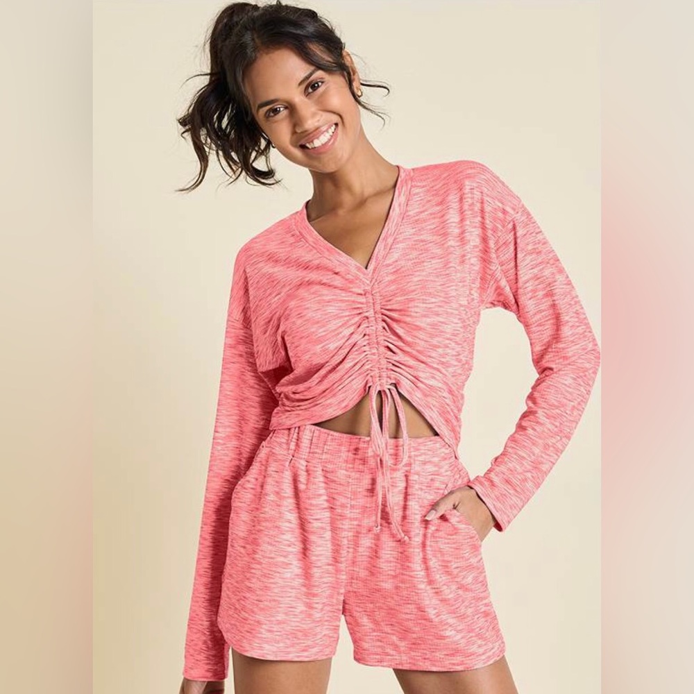 NWT VENUS 2 PIECE CORAL CINCH CROP TOP AND SHORTS SET-SIZE LARGE